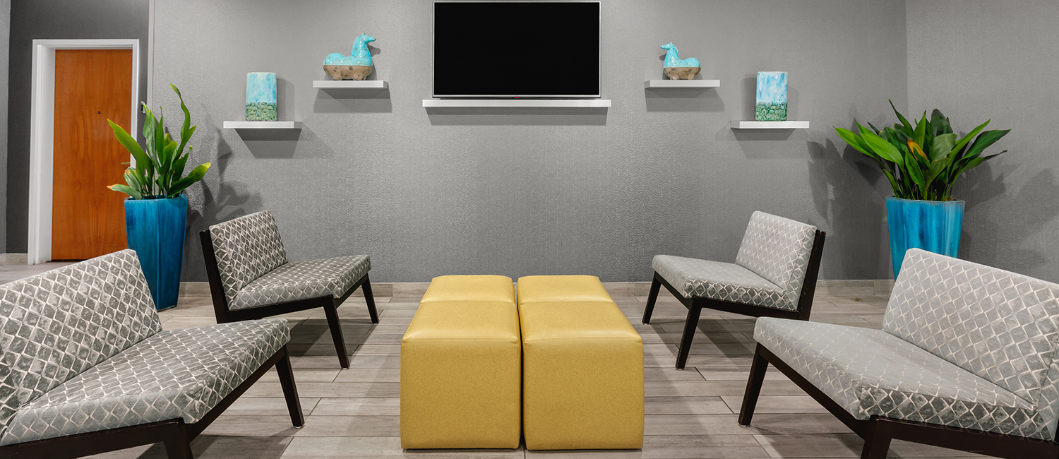 RELAX IN OUR MODERN SAN BRUNO HOTEL